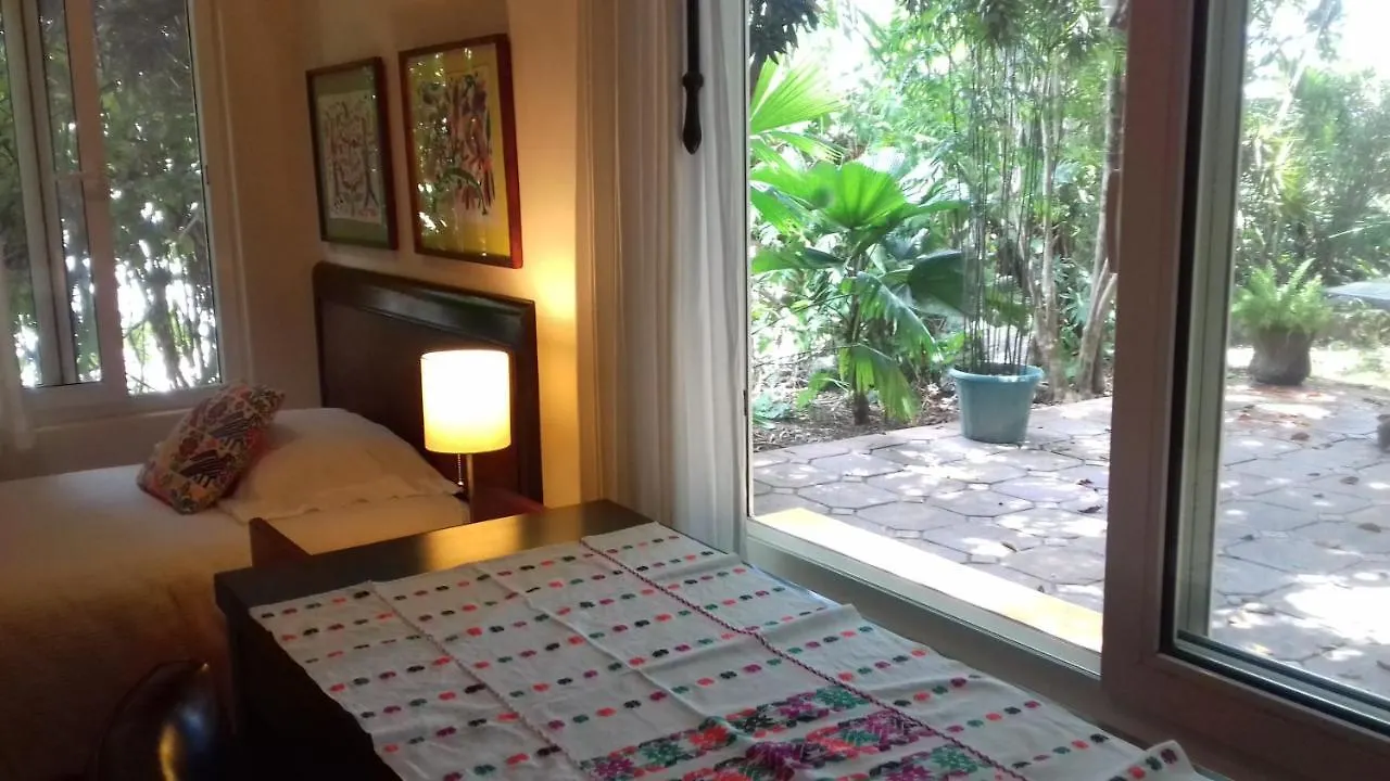 Casa Kin33 Bed & Breakfast Cancun