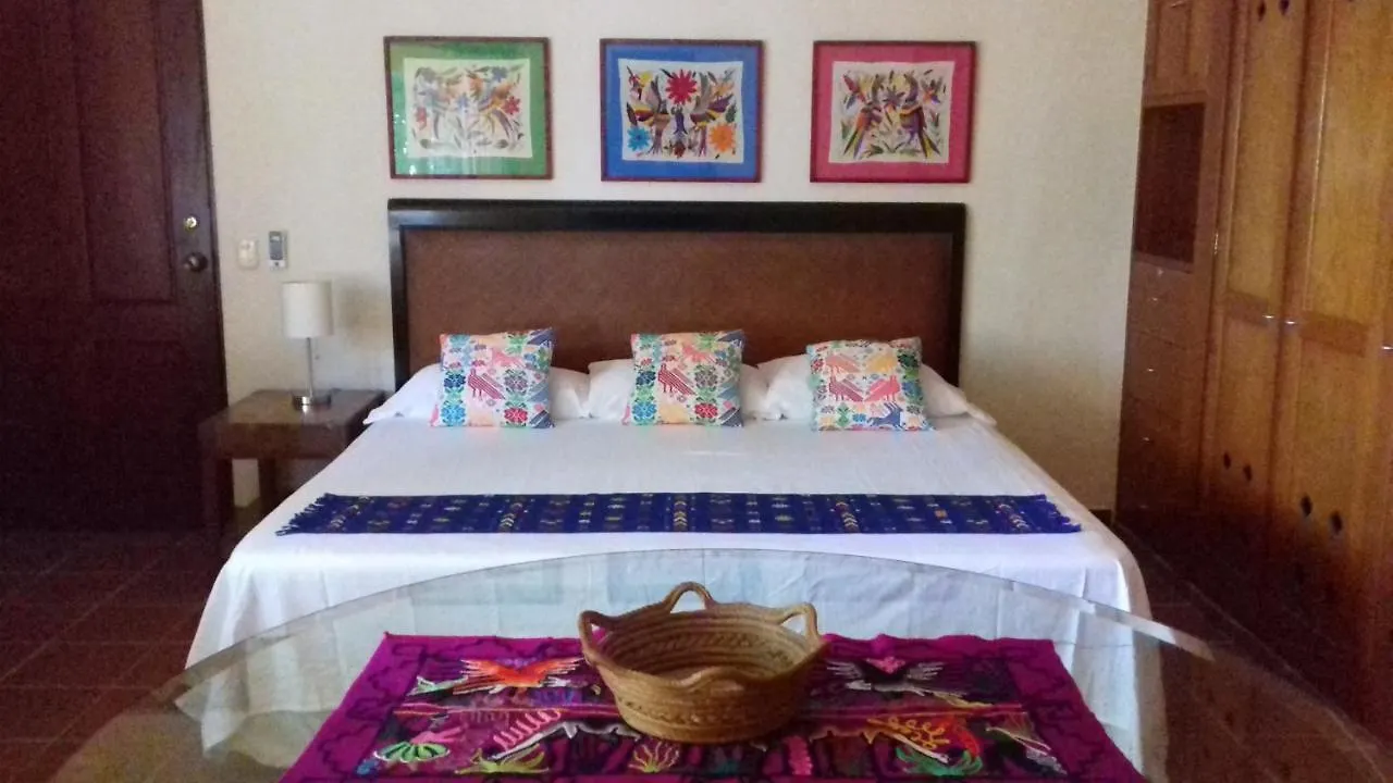 Casa Kin33 Bed & Breakfast Cancun