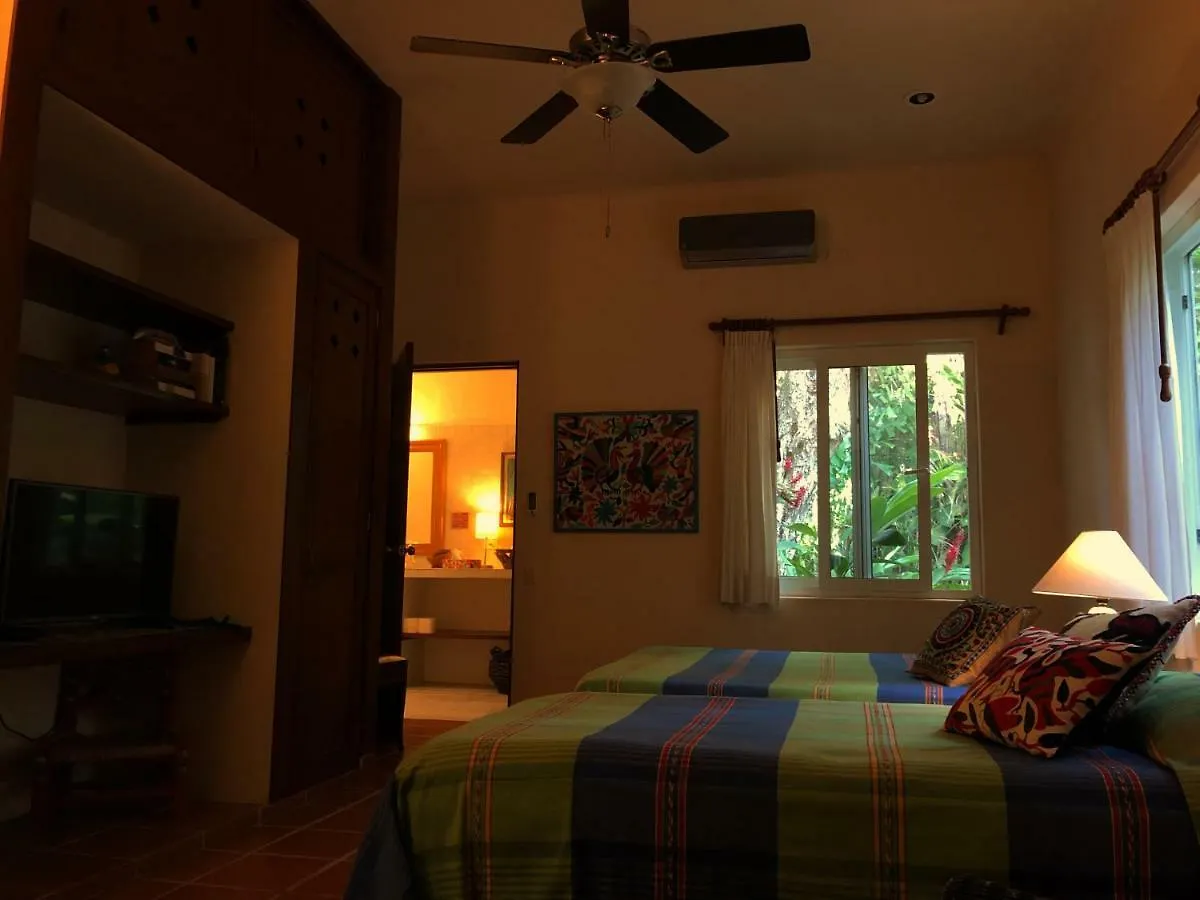 Casa Kin33 Bed & Breakfast Cancun