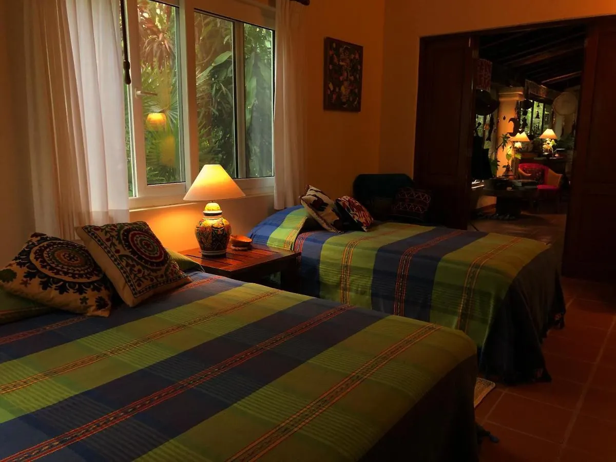 Casa Kin33 Bed & Breakfast Cancun