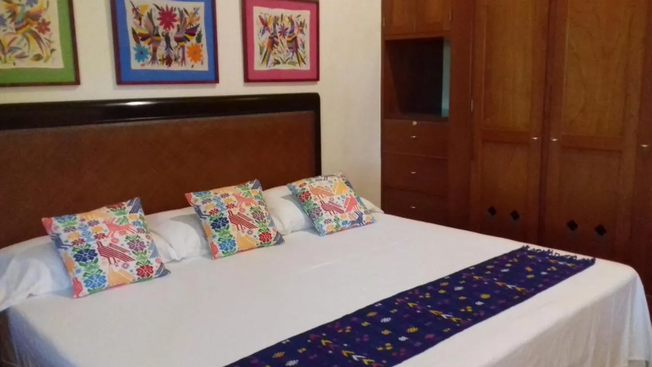 Casa Kin33 Bed & Breakfast Cancun